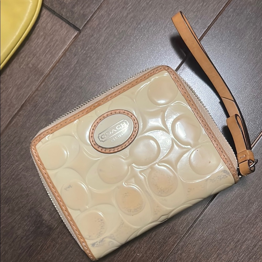 Coach Cream Wristlet Wallet with zipper